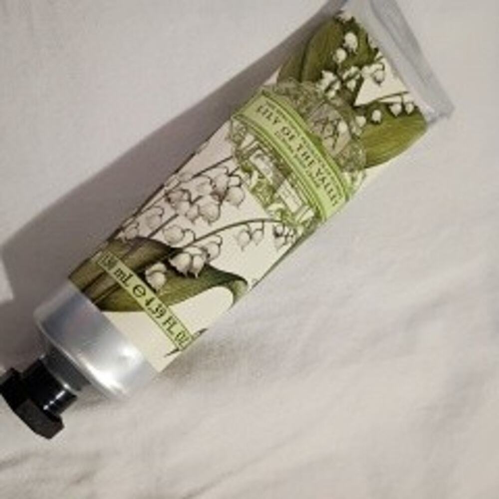 Lily Of The Valley NEW 4.39 Fl OZ AAA De Aromas Artesan Shea Butter